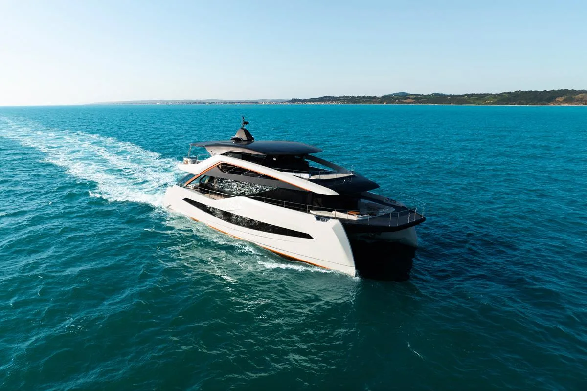 WIDER WIDERCAT 92 - Image 1
