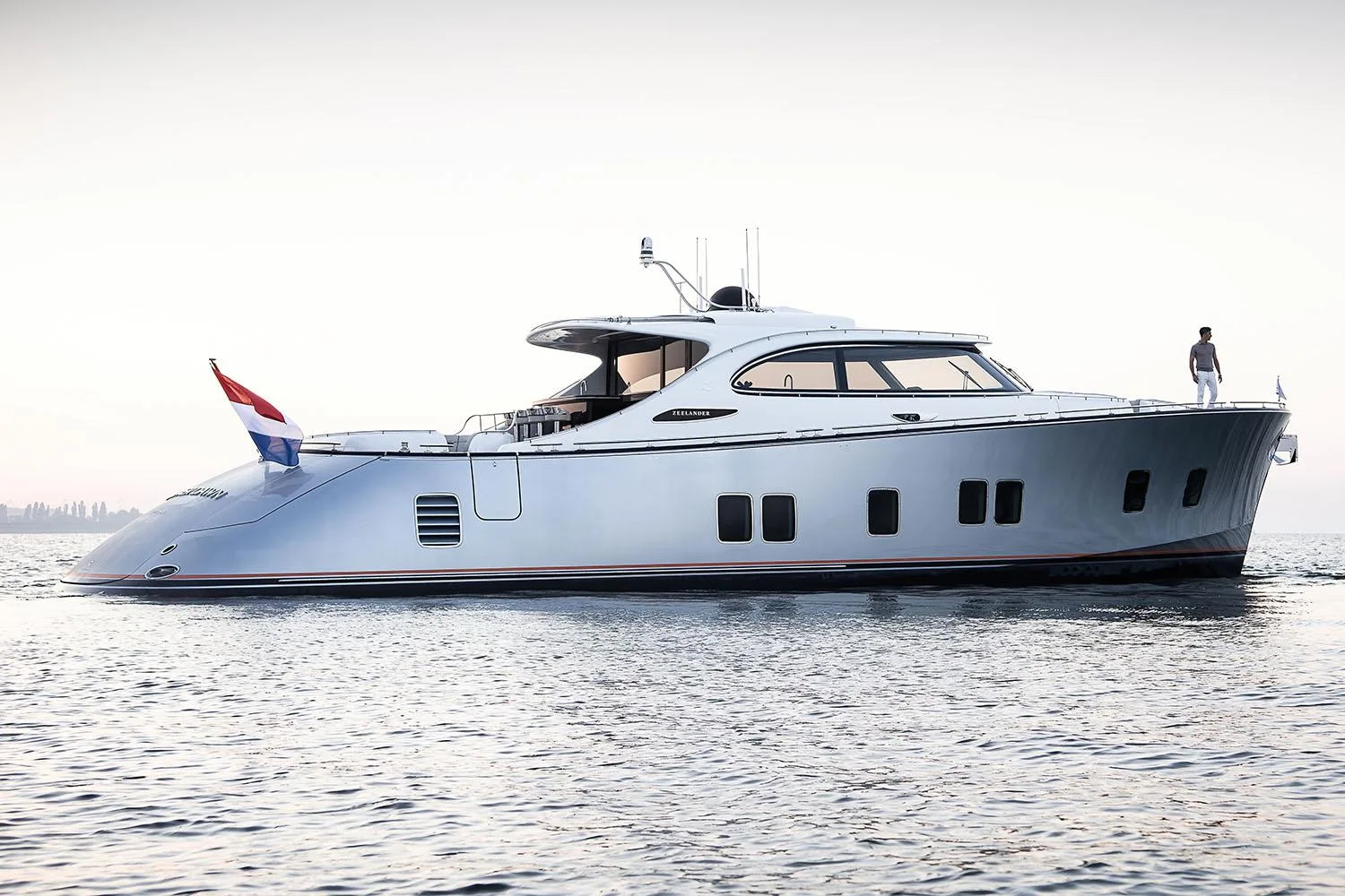 ZEELANDER 8 - Image 1