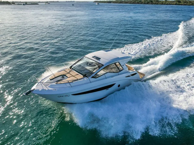 2020 SEA RAY 350 SUNDANCER COUPE