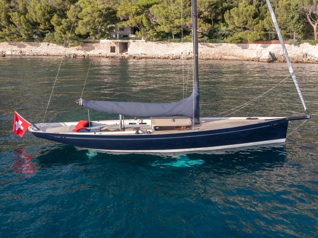 Yacht image 1