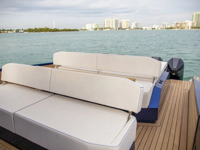 Yacht image 6