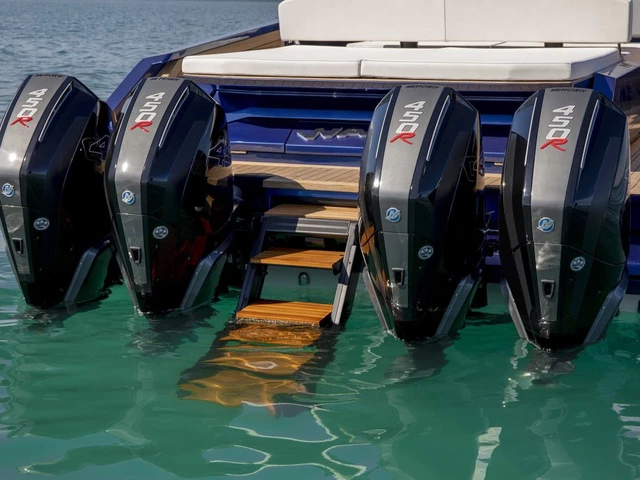 Yacht image 9
