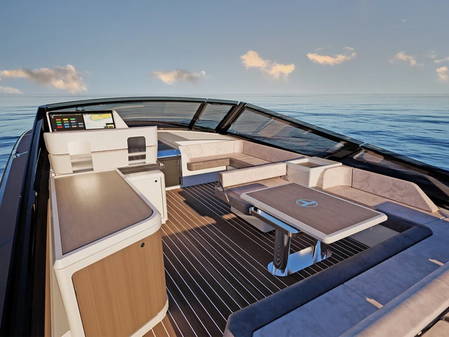 Yacht image 4