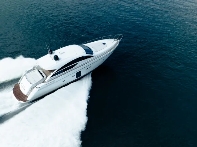2014 PERSHING 64