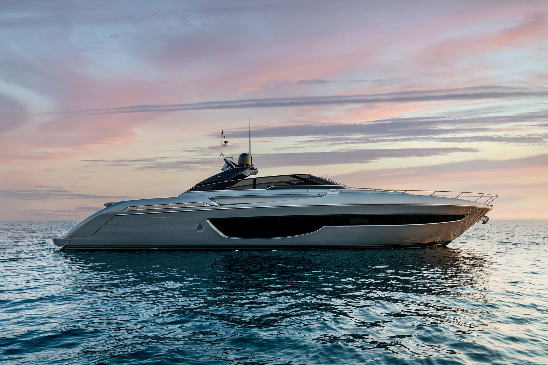 RIVA 76 BAHAMAS SUPER - Image 1