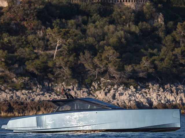 Yacht image 2
