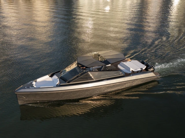 Yacht image 2