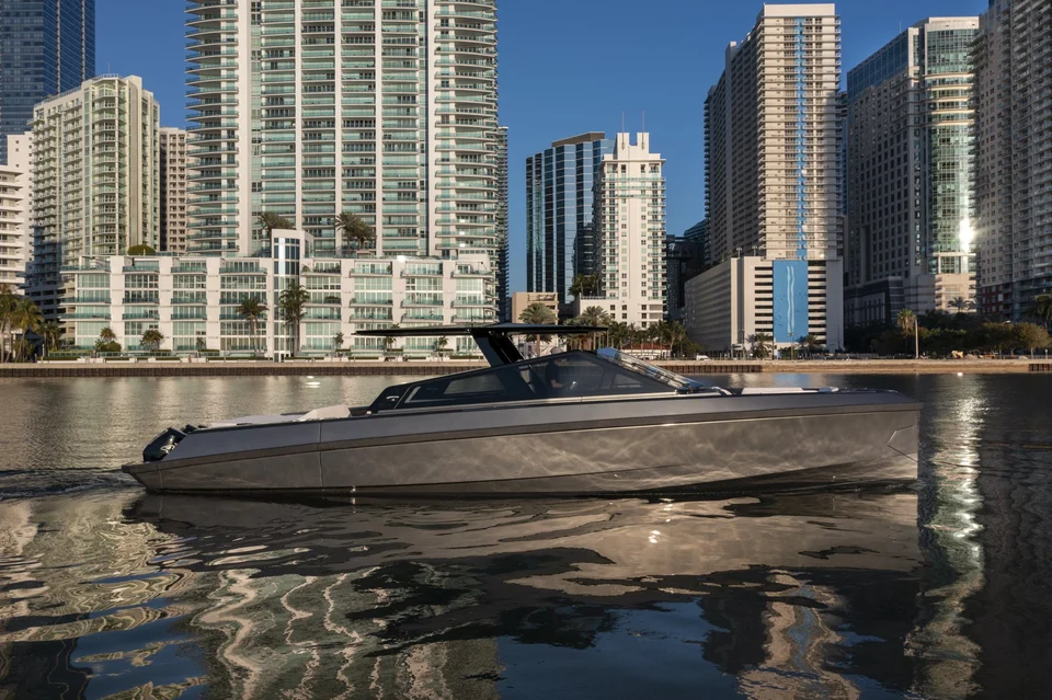 Yacht image 1