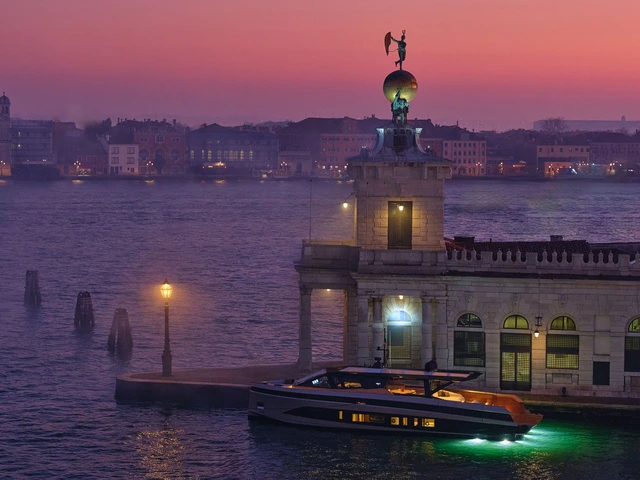 Yacht image 1
