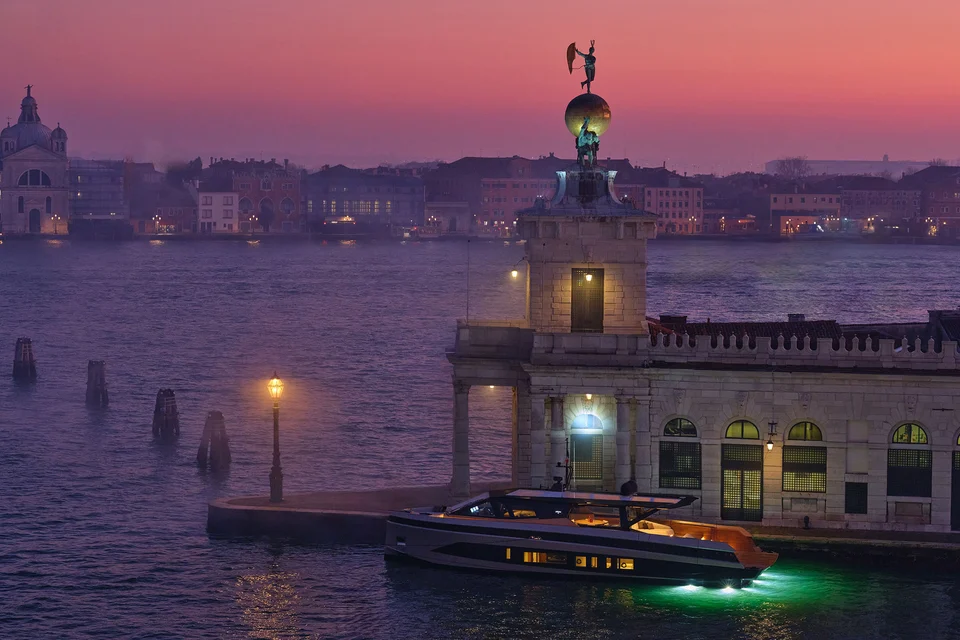 Yacht image 1