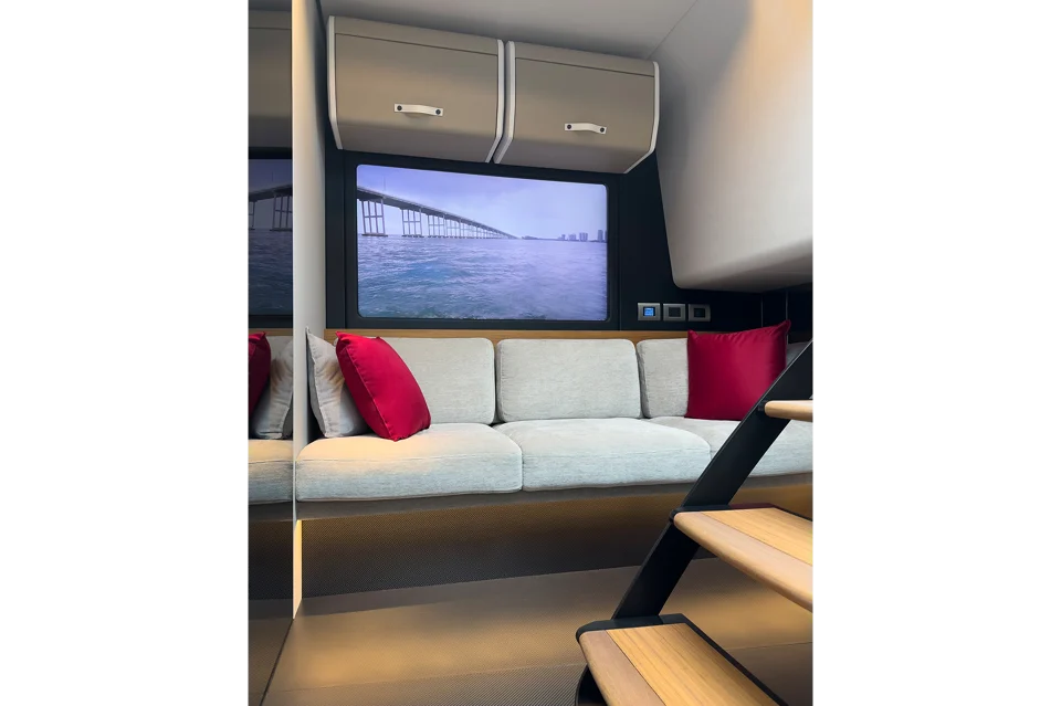 Yacht image 10
