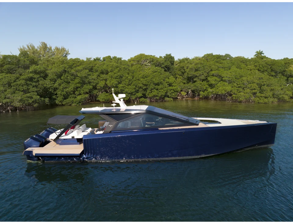 Yacht image 8