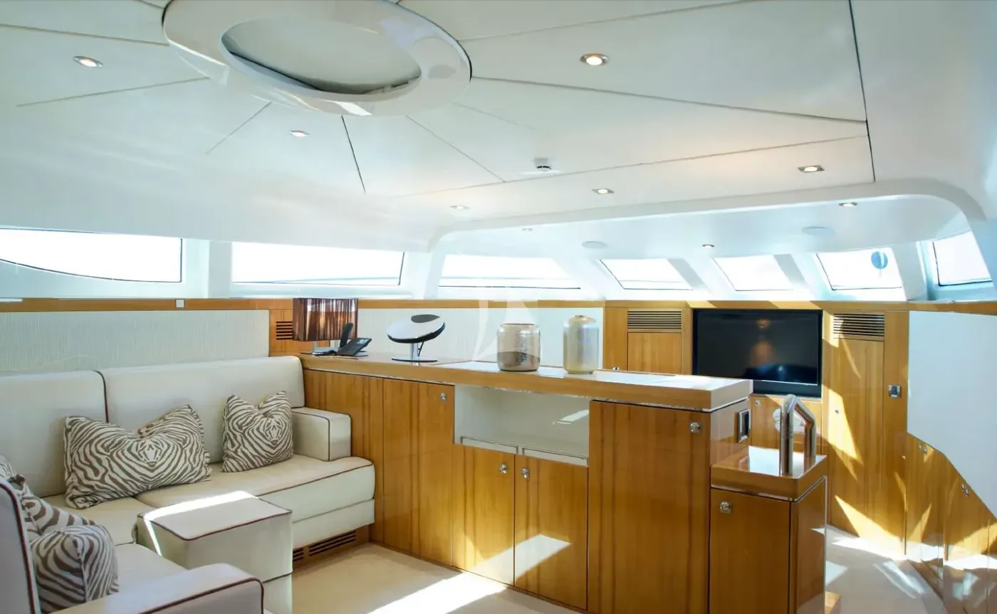 SEA BREEZE ONE, inside 2