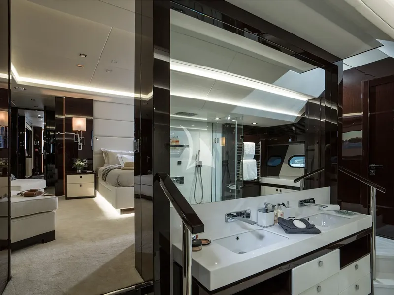 FLEUR, cabins 2