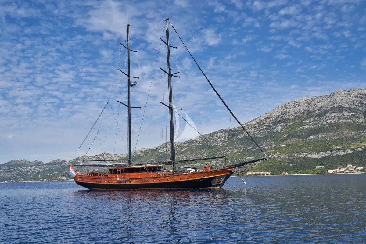 STELLA MARIS, all photos 1