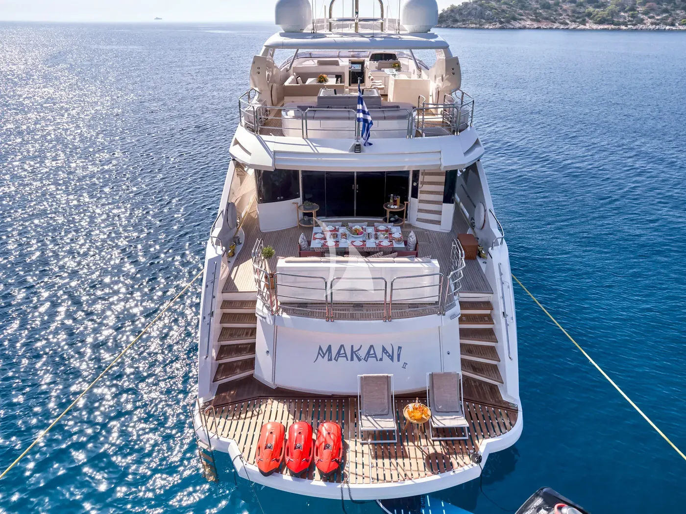 MAKANI II, inside 1