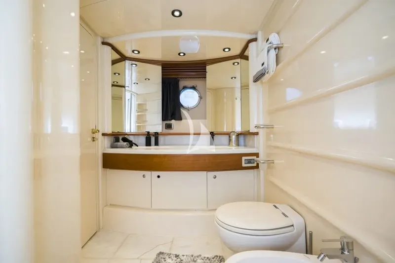 MEDUSA, cabins 3