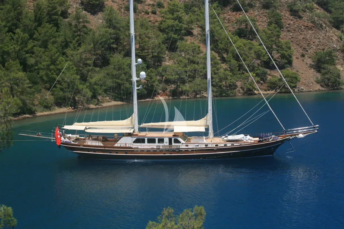 KAYA GUNERI V, photos 1