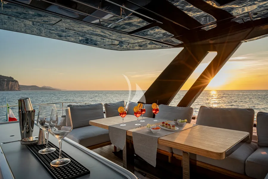 SEA DIAMOND, photos 2