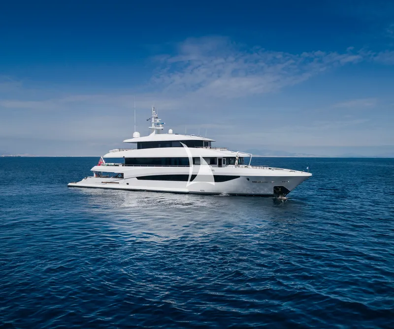 MY EDEN, on deck 6