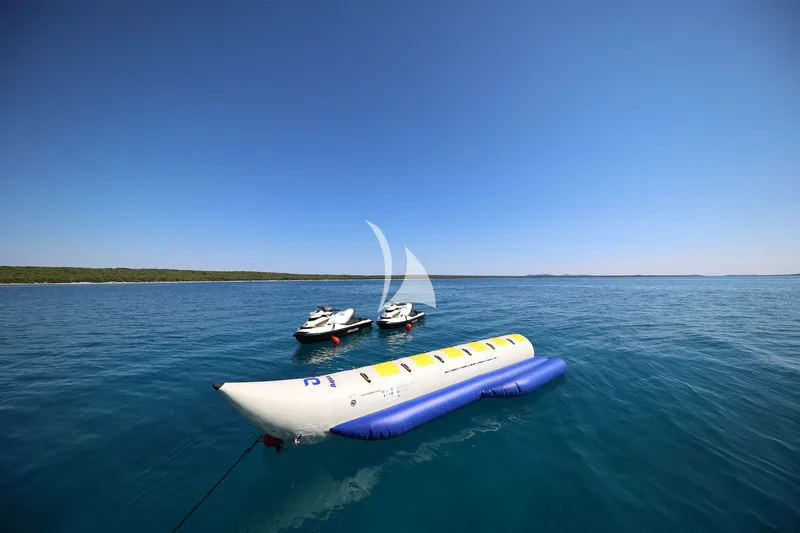 ALALYA, watertoys 2