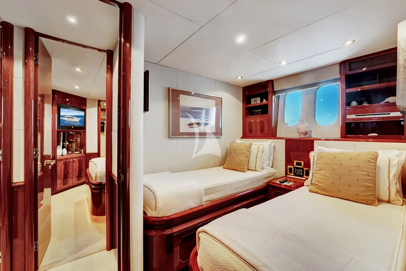 LE REVE, cabins 2