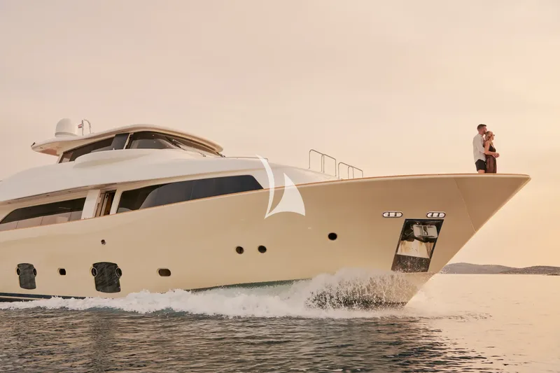 FERRETTI, on deck 5