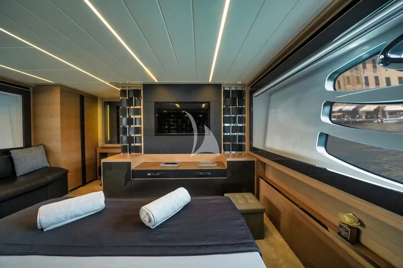VELES, inside 3