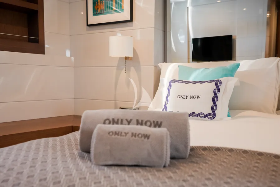 ONLY NOW, photos 6