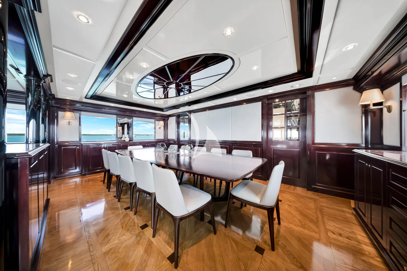 SWEET CAROLINE II, inside 1