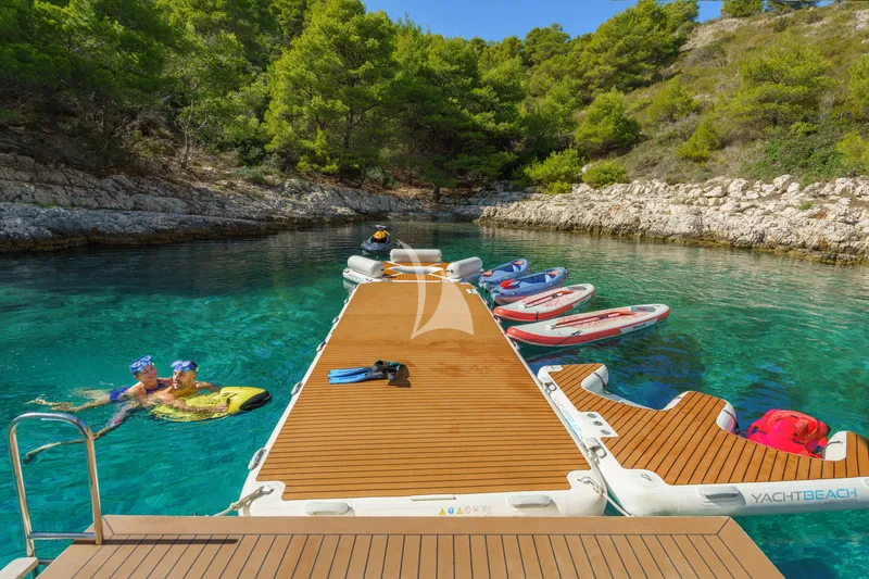 SON DE MAR, on deck 3