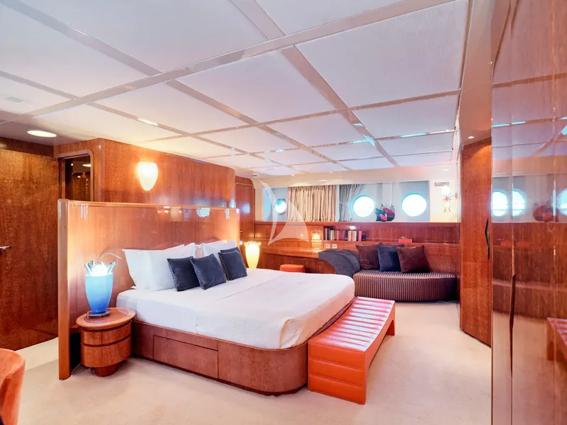 CONDOR A, cabins 3