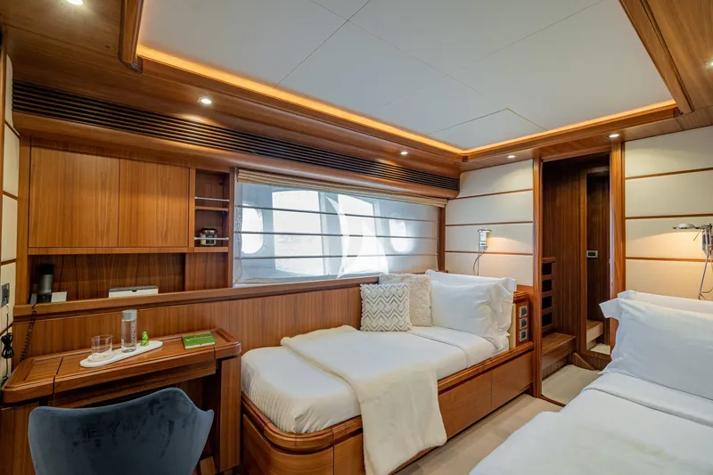 ETHNA, cabins 4