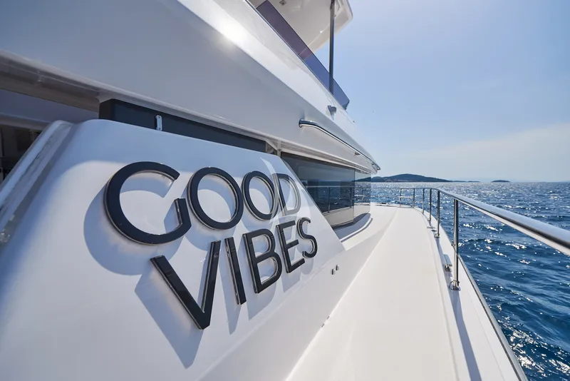 GOOD VIBES, all photos 3
