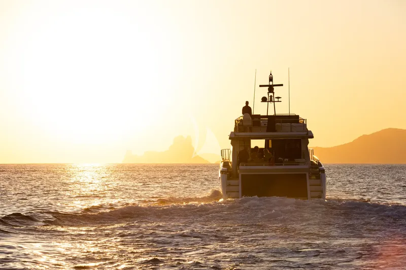 KOMODO, on deck 6