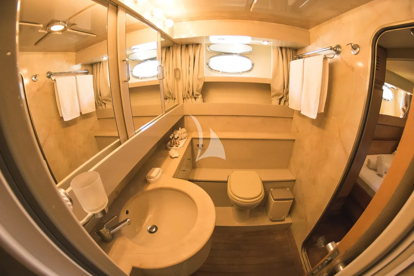 TEMPTATION, cabins 2