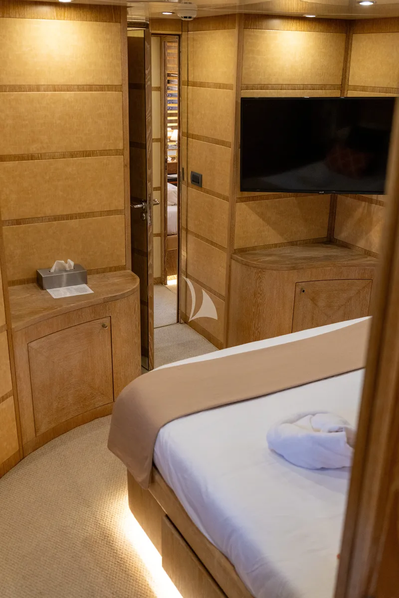 LE ONE, cabins 4