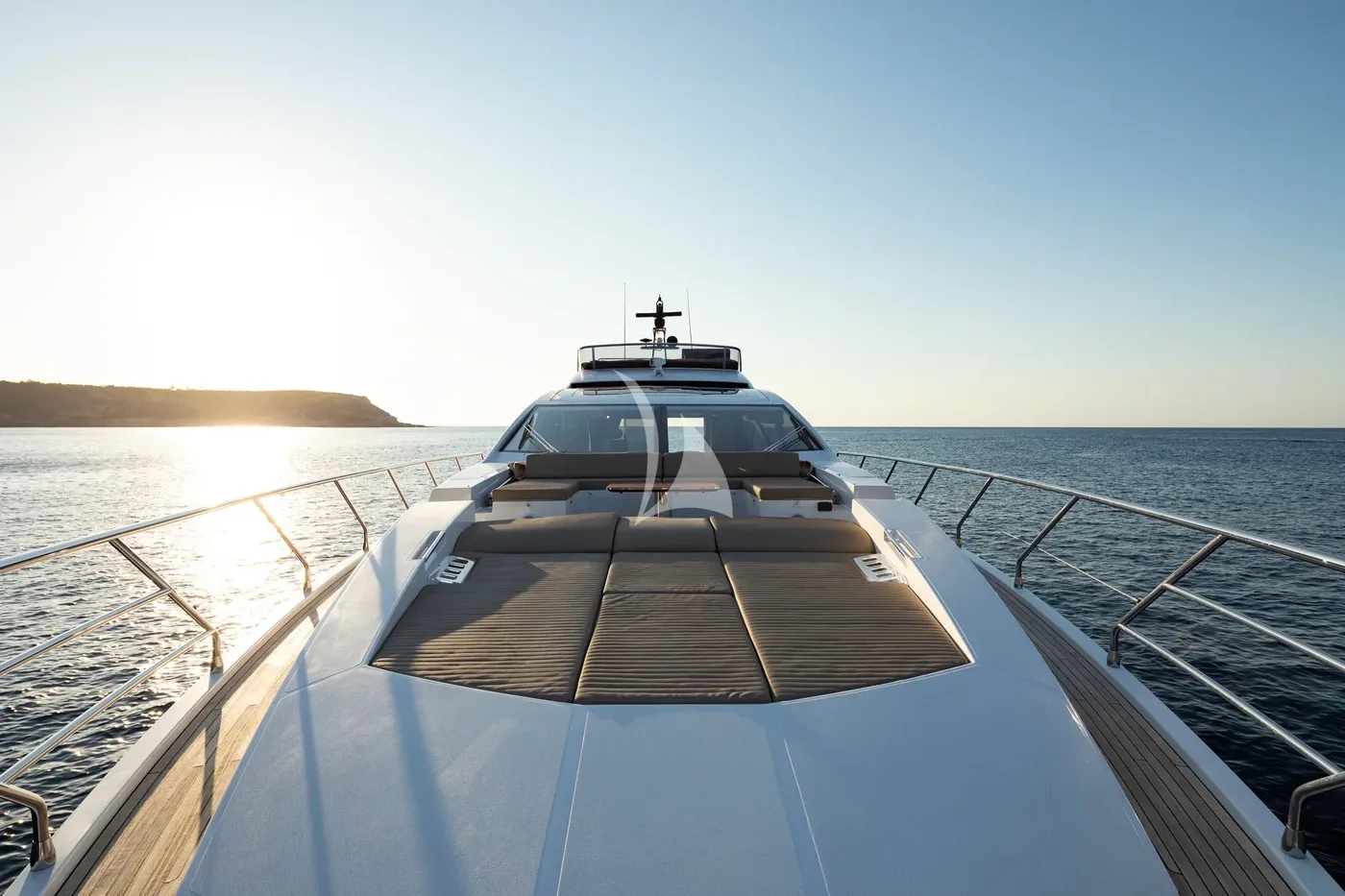 KOMODO, on deck 1