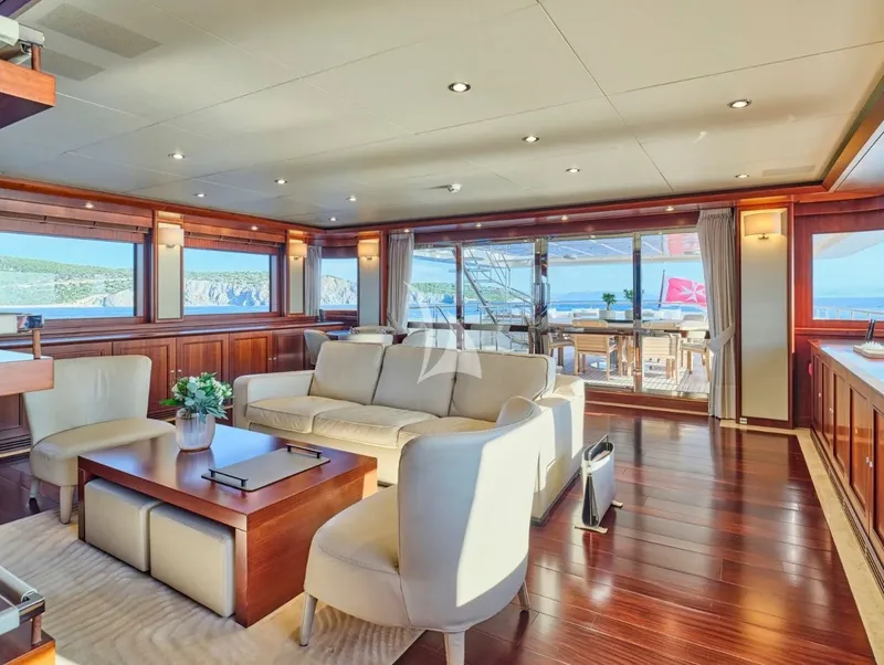 PALATIAL, inside 6