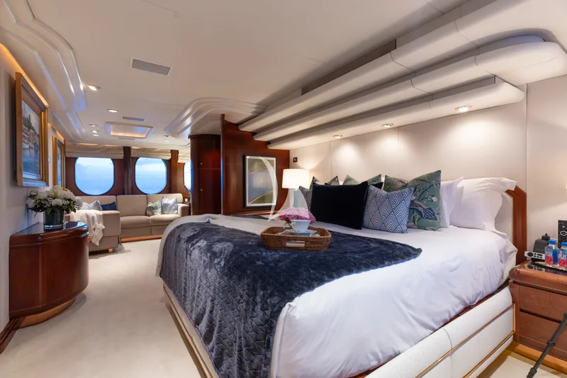 NEVER ENOUGH, cabins 3