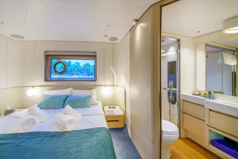 VIVA II, cabins 5