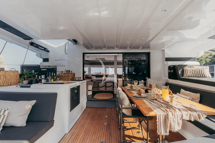ALMOSTA ROAD, photos 6