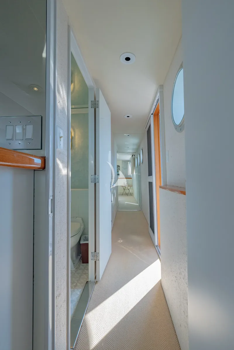 SOVEREIGN, cabins 4