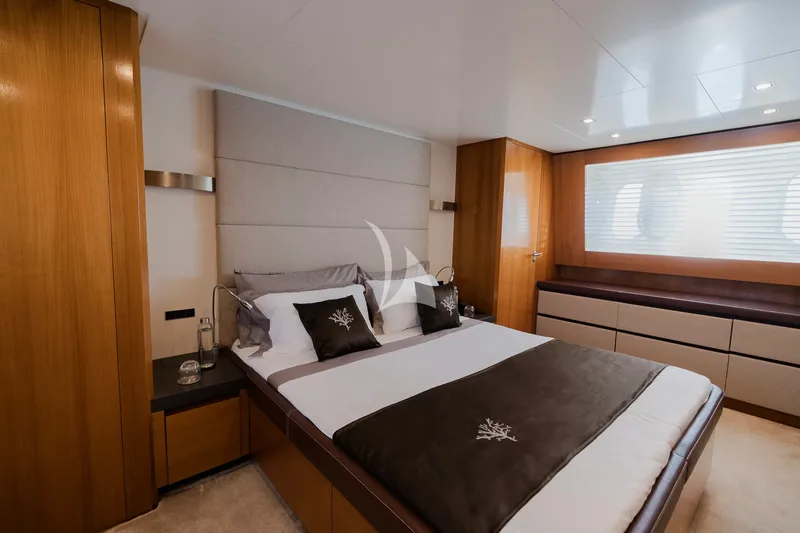OCEAN DELTA 11, cabins 2
