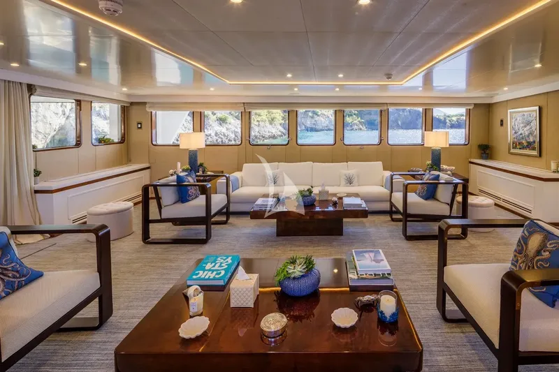 ITOTO, inside 2