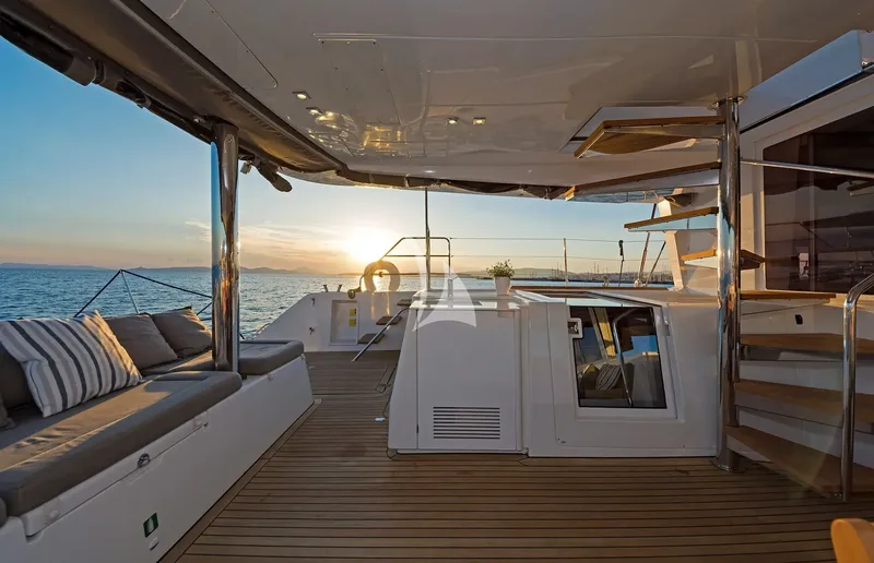 MELITI, on deck 5