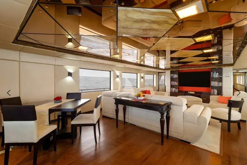 M/Y PASSION, inside 6