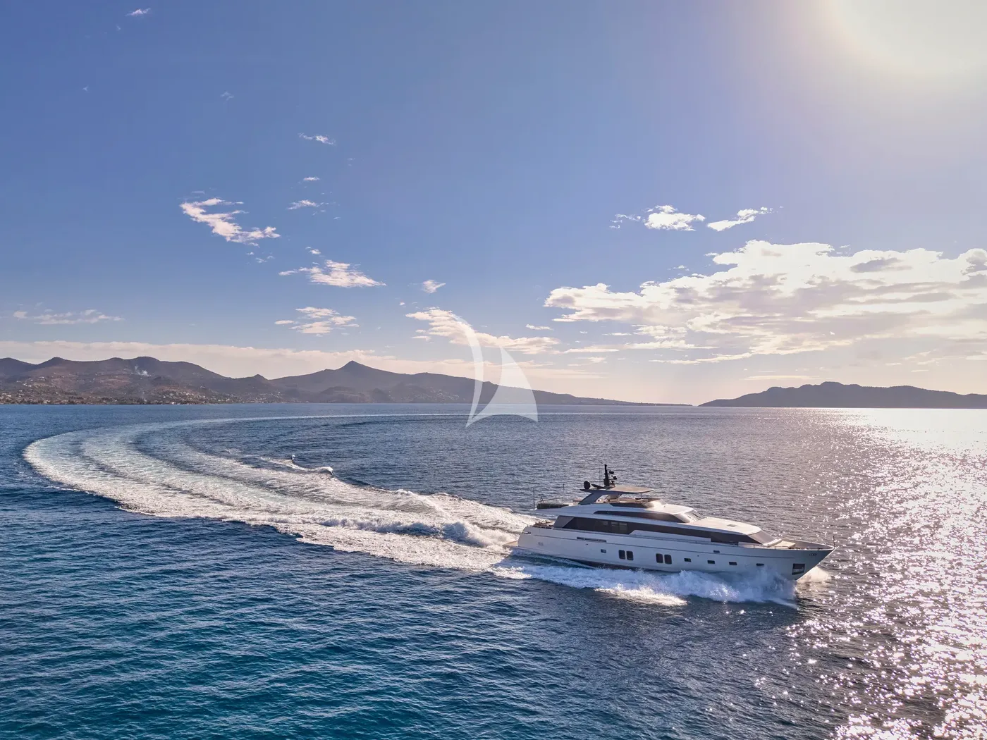 GOLDEN YACHT, photos 2
