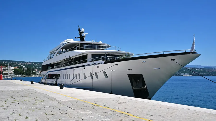 NERA EXCELLENCE, photos 5