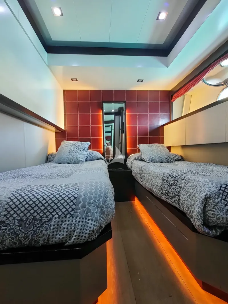 GEMINIS, cabins 4